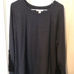 Maternity Shirt (XL)